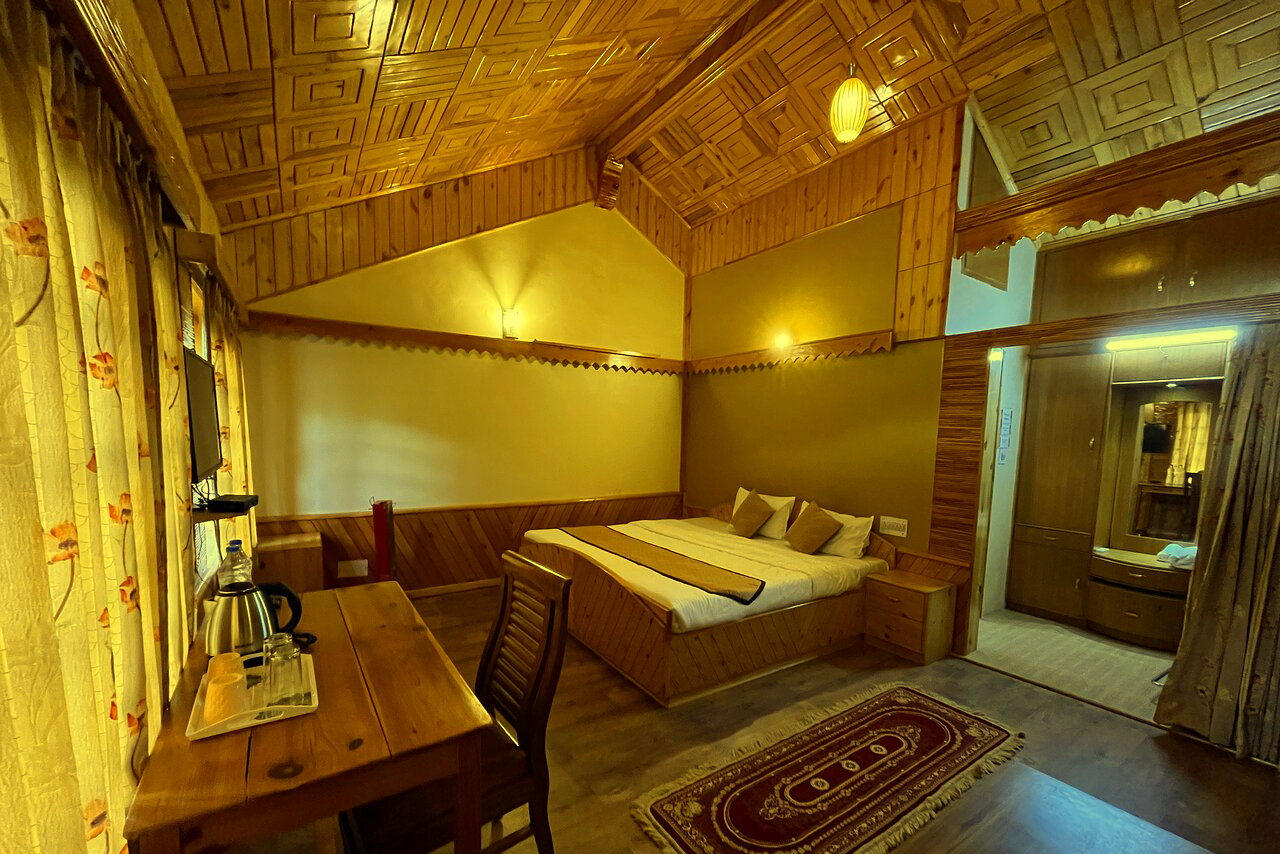 Hotel Romany Manali