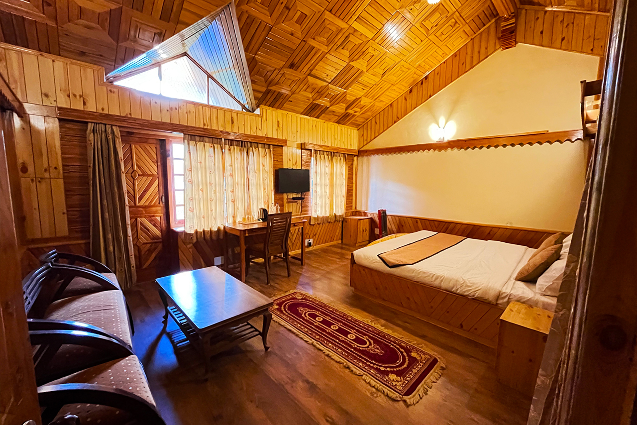 Night Stay In Manali